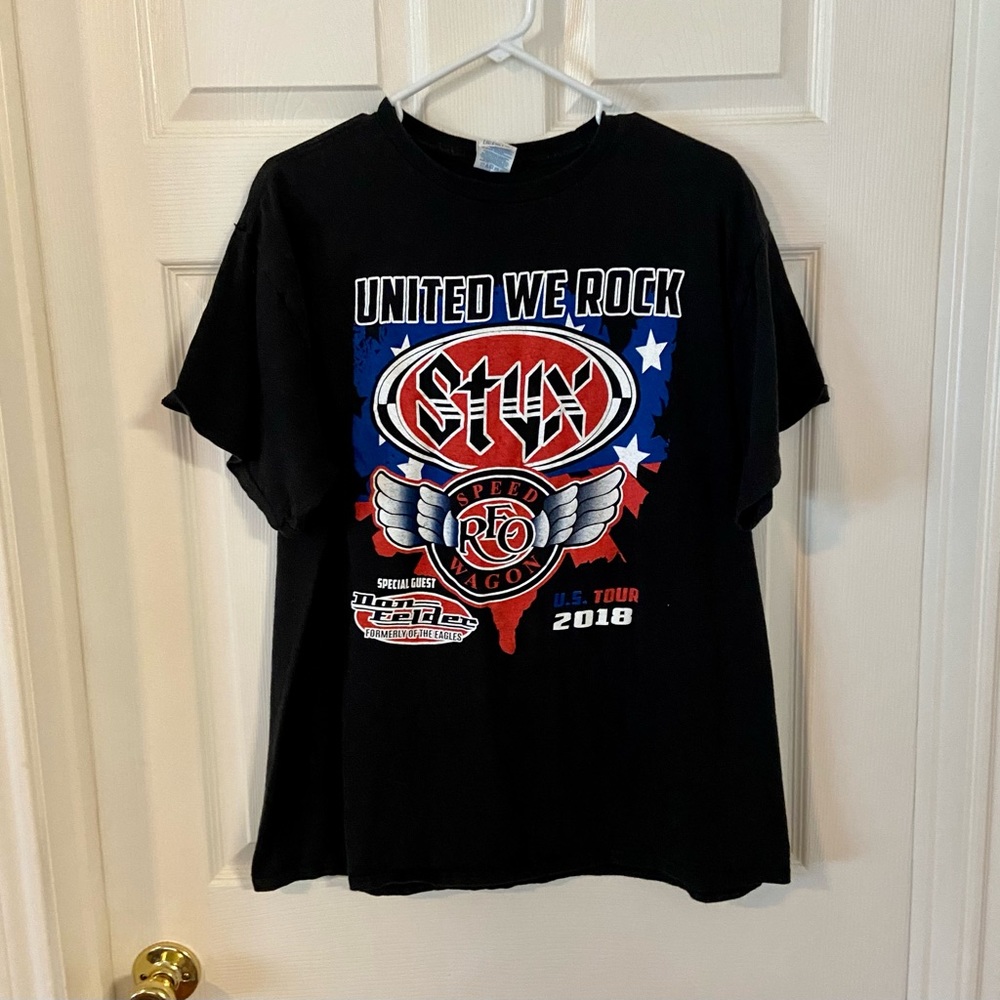 REO Speedwagon concert tour T-shirt size extra-large